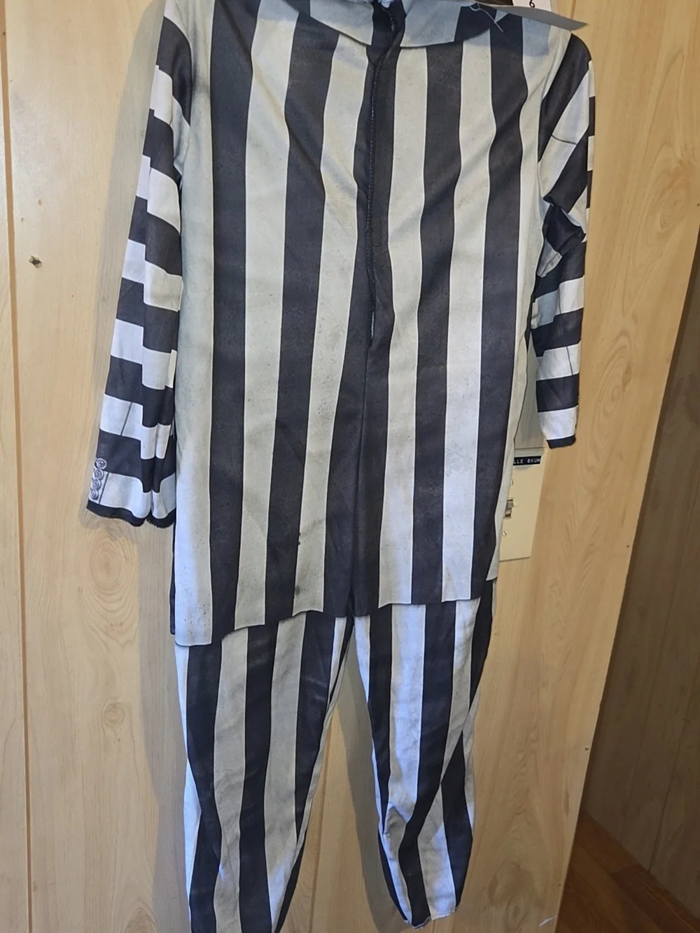 Beetlejuice Kids Halloween Costume Small (6) & Medium (7-8)